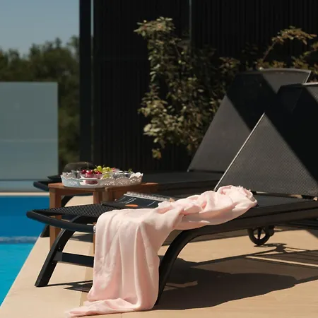 Anapnoe Ikies Corfu Adults Friendly Villa Sfakerá